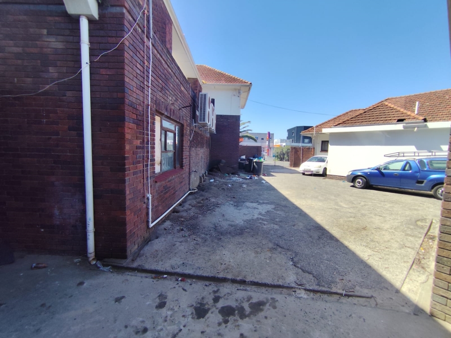 50 Bedroom Property for Sale in Lansdowne Western Cape